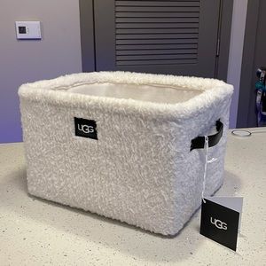 New Fur UGG Basket Storage Bin